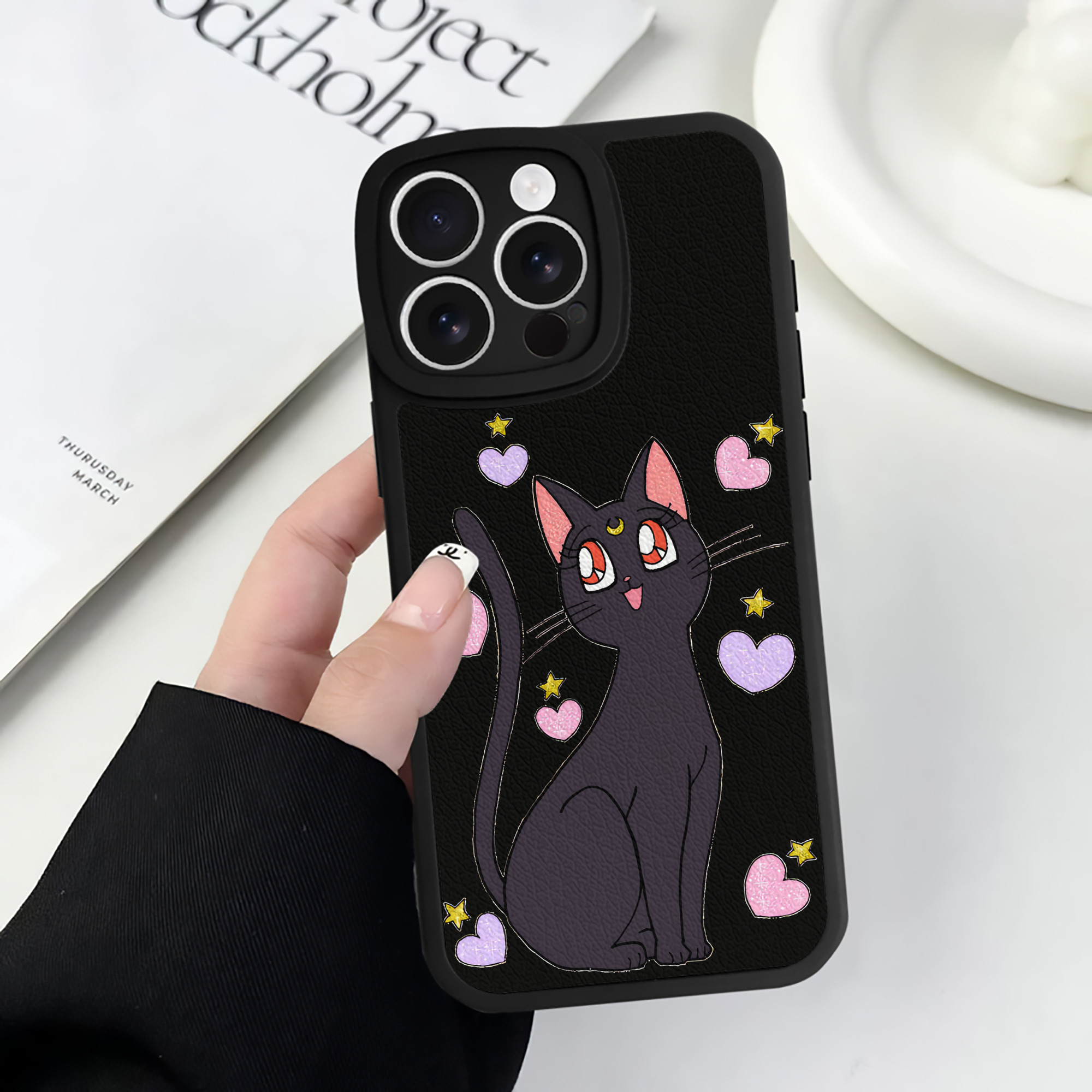 （画像用） 美少女戦士セーラームーン Sailor Moon 【iPhone 16シリーズ対応】シリコンスマホケース（レザー調） 材質：シリコン